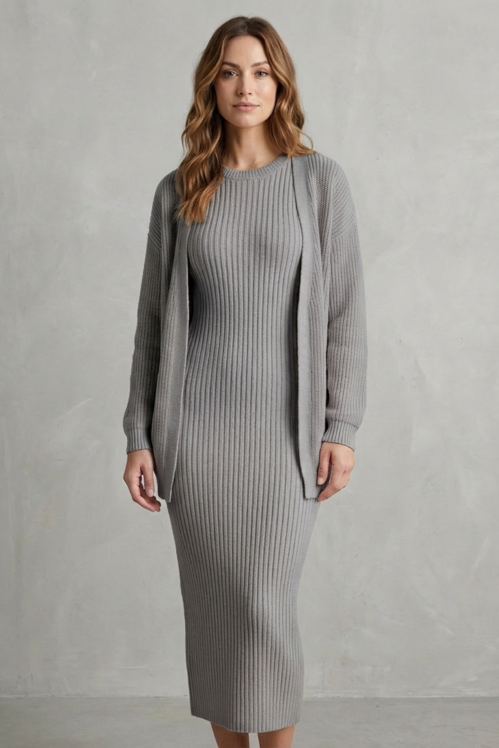 Ensemble robe pull maille côtelée gris, vue portée