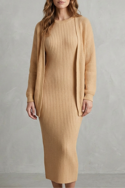 Ensemble robe pull maille côtelée blé, vue de face, avec cardigan