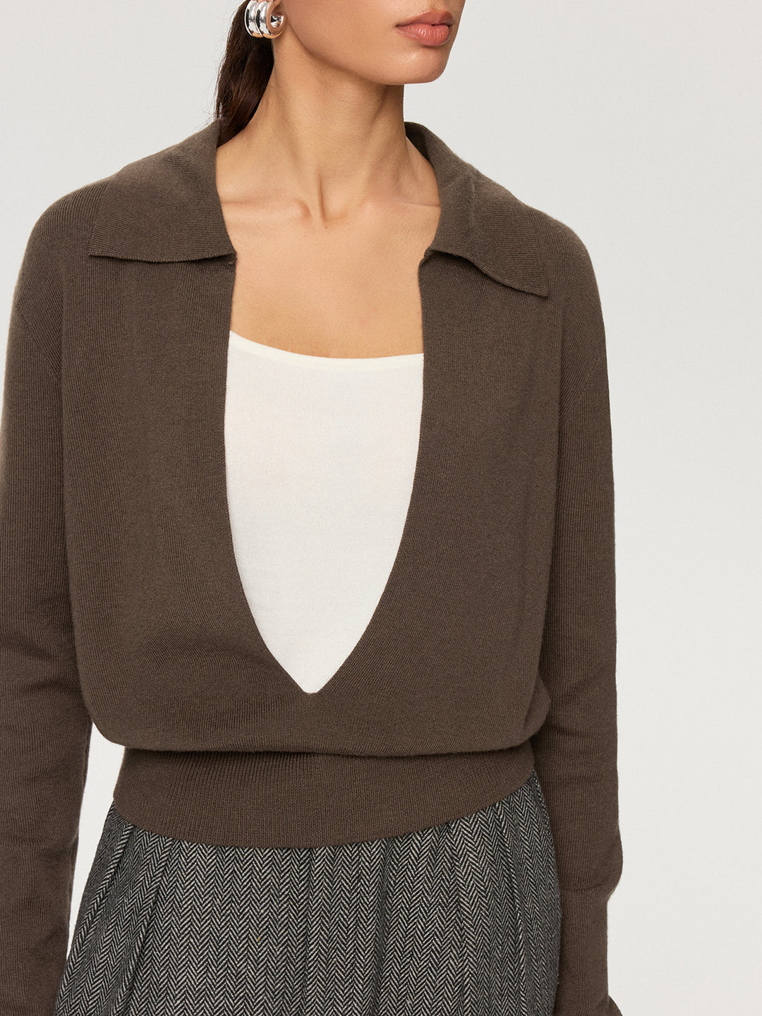 Gilet col polo 2-en-1 taupe et crème