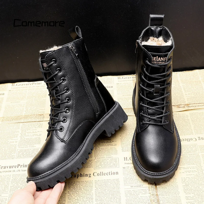 Bottes d'hiver en cuir noir, détail semelle