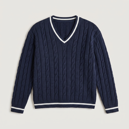 Pull torsadé col V marine, détail poignets
