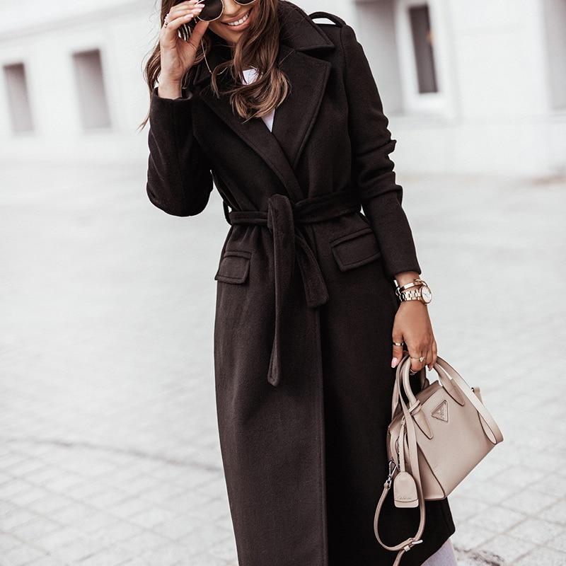 manteau long femme noir avec ceinture, vue de face