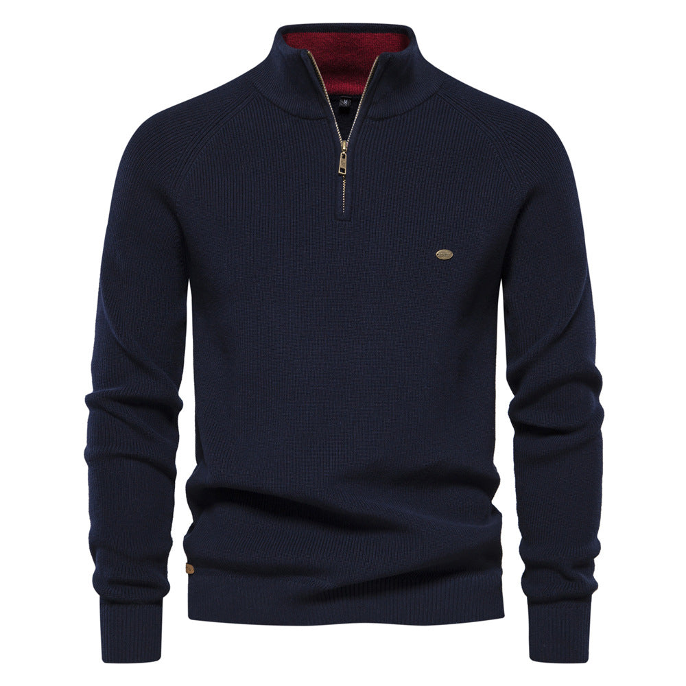 Pull automnal de luxe bleu marine, vue de face