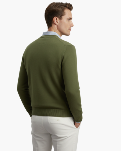 Pull à Col V pour Homme | Élégance Classique et Confort Quotidien