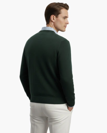 Pull à Col V pour Homme | Élégance Classique et Confort Quotidien