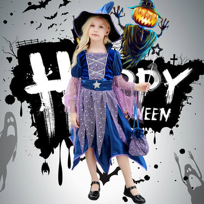 Fille en robe et chapeau de sorcière étoilée tenant une baguette, fond Happy Halloween