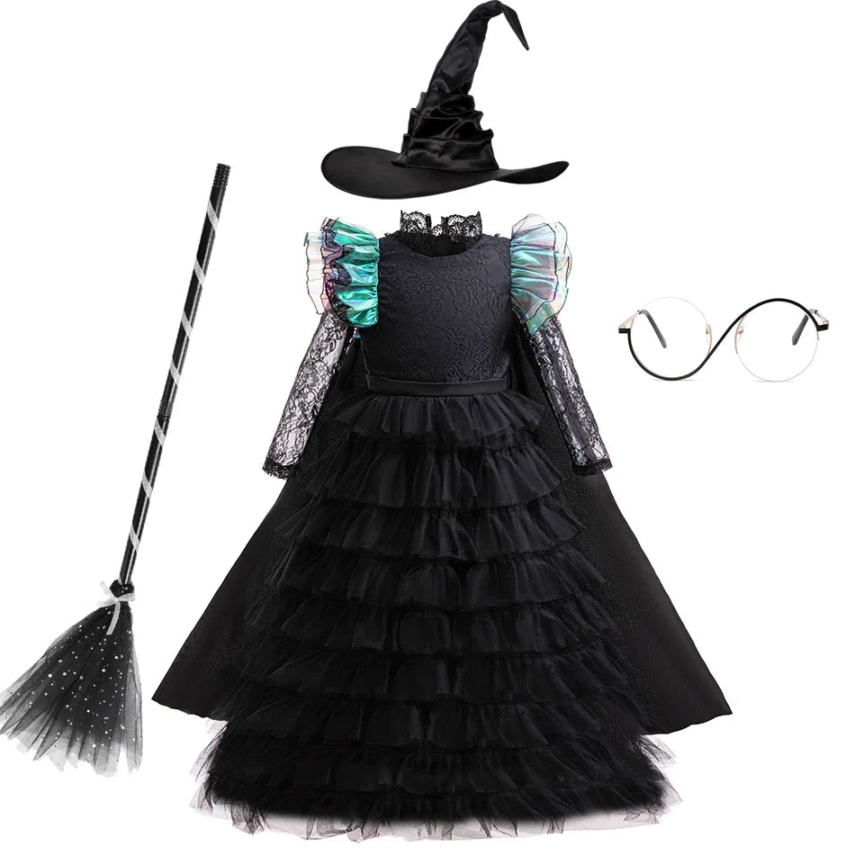 Robe de sorcière émeraude avec chapeau, balai et lunettes en bonus