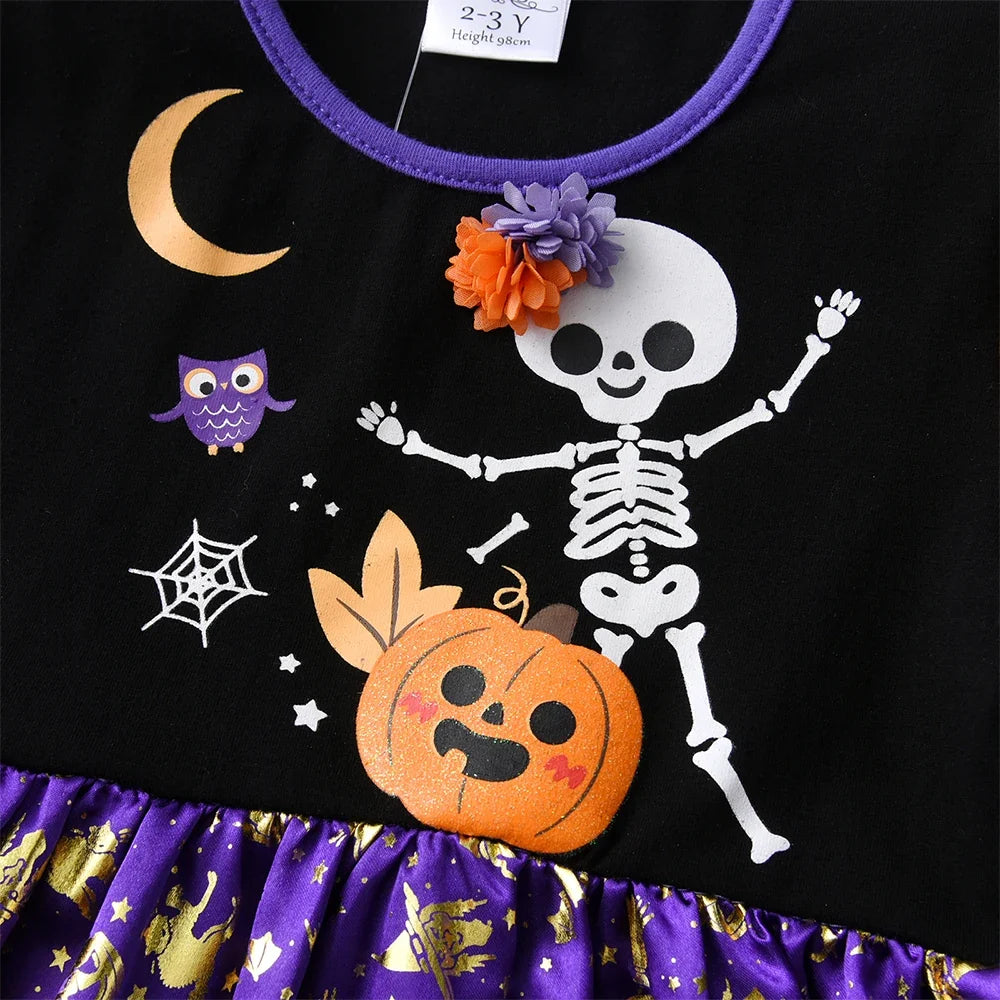 Robe de fête Halloween pour filles, gros plan sur l'imprimé squelette et citrouille