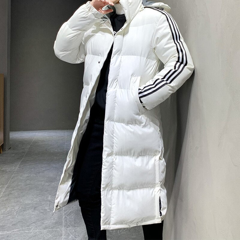Vue de dos manteau long homme