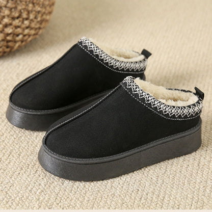 Bottines femme aspect daim noir