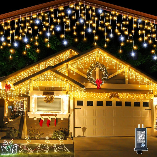 Rideau lumineux LED blanc chaud installé en extérieur