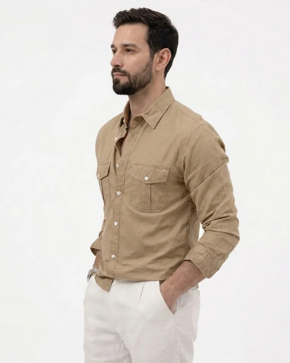 Chemise homme manches longues – gros plan sur les poches poitrine