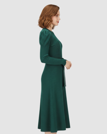 Robe midi en maille avec ceinture et manches longues pour femme