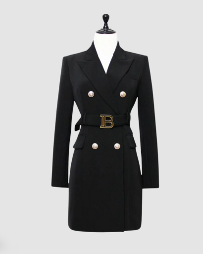 Robe Blazer Ajustée à Double Boutonnage avec Ceinture Logo — Chic & Élégant
