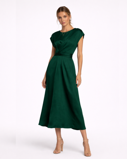 Robe Longue Satinée à Taille Nouée et Coupe Croisée Élégante