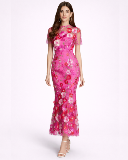Robe Longue de Soirée Ajustée à Broderies Florales en Relief et Manches Courtes Transpantes
