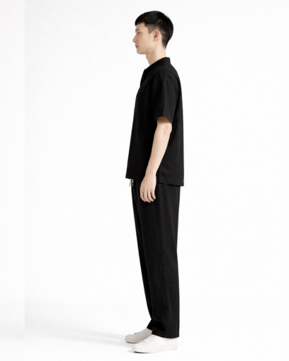 Ensemble homme col fendu à manches courtes et pantalon droit