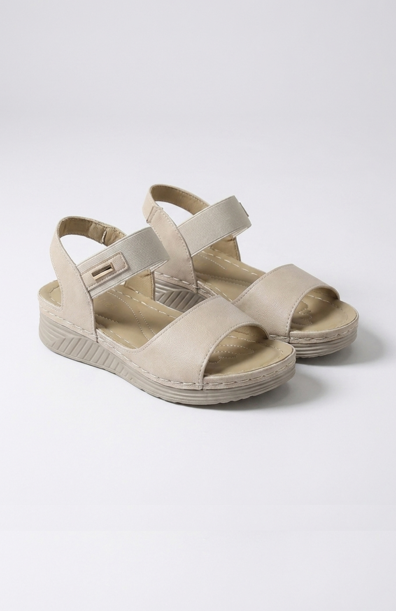 Sandales compensées orthopédiques à brides – confort anatomique, bout ouvert & bride arrière ajustable
