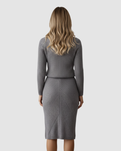 Robe Femme Mi-Longue Ajustée – Col Montant & Silhouette Élégante