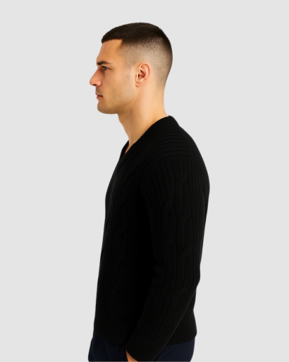 Pull Col V Homme – Élégance Classique au Quotidien