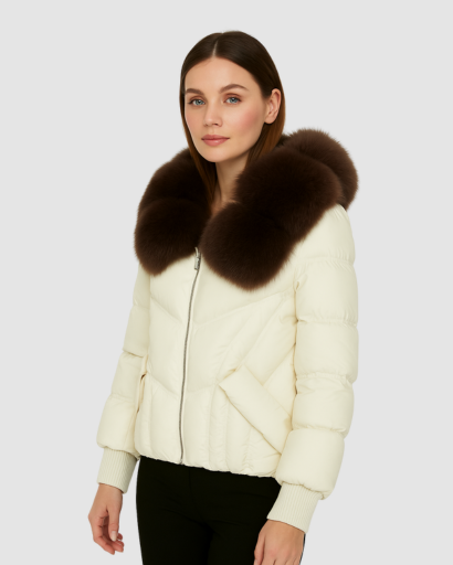 Veste Courte Femme avec Col en Fausse Fourrure – Élégance et Chaleur Hivernale