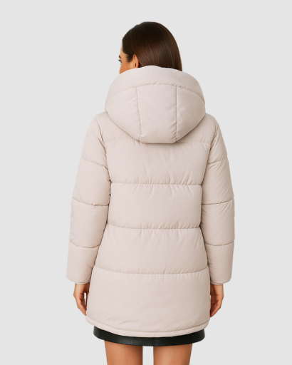Manteau Long Matelassé à Capuche Femme – Élégance et Chaleur d’Hiver
