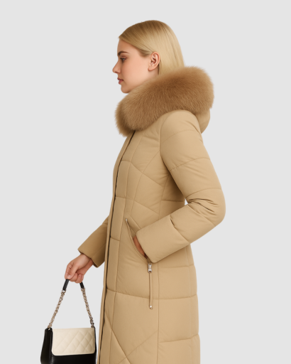 Manteau Long Femme avec Capuche en Fausse Fourrure – Élégance et Isolation Parfaite
