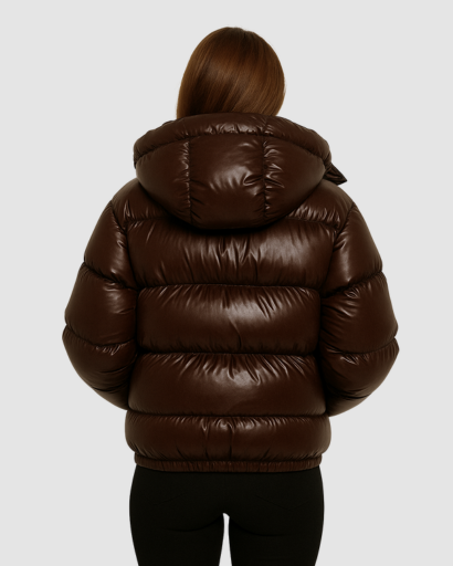 Doudoune Brillante Femme avec Capuche – Confort Hivernal et Style Moderne