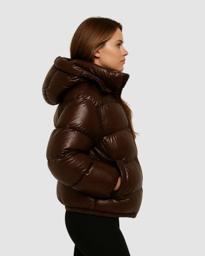 Doudoune Brillante Femme avec Capuche – Confort Hivernal et Style Moderne