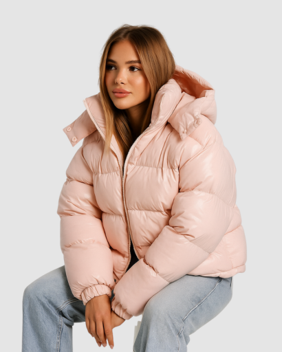 Doudoune Brillante Femme avec Capuche – Confort Hivernal et Style Moderne