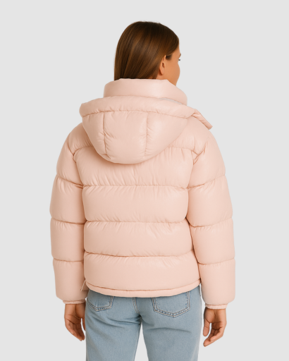 Doudoune Brillante Femme avec Capuche – Confort Hivernal et Style Moderne