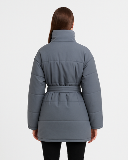 Manteau Femme Matelassé Ceinturé – Col Haut & Look Minimaliste