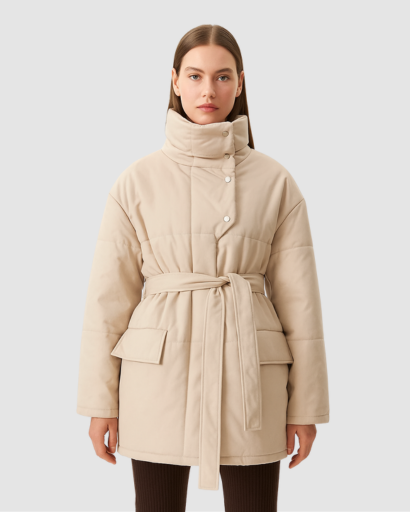 Manteau Femme Matelassé Ceinturé – Col Haut & Look Minimaliste