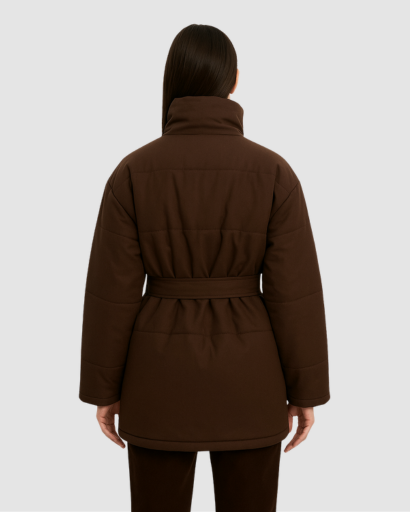 Manteau Femme Matelassé Ceinturé – Col Haut & Look Minimaliste