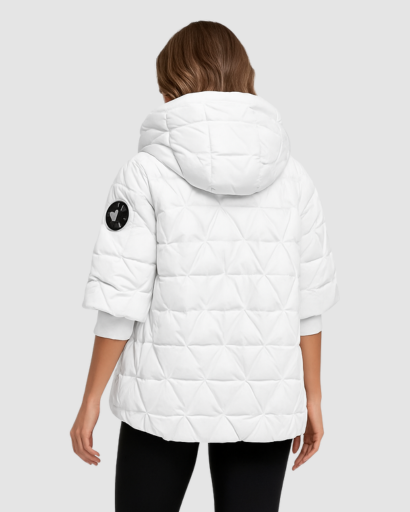 Doudoune Matelassée à Manches Courtes avec Capuche – Élégance Décontractée & Confort Hivernal