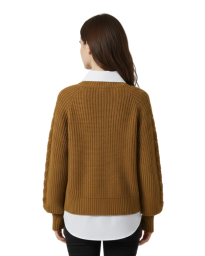 Pull Femme à Col V – Maille Torsadée & Coupe Confort