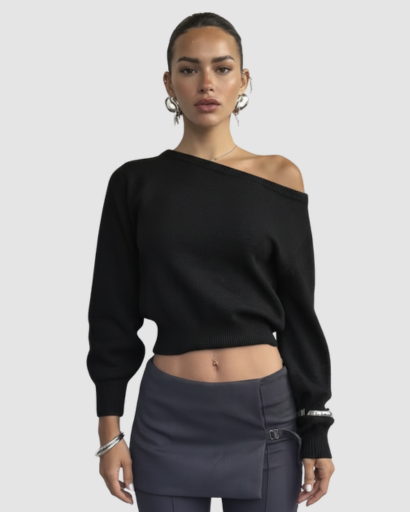 Pull en maille courte asymétrique à épaule dénudée et coupe cintrée