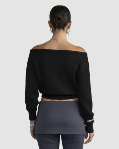 Pull en maille courte asymétrique à épaule dénudée et coupe cintrée