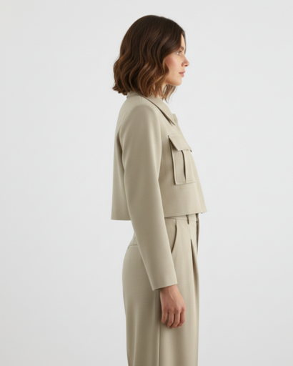 Ensemble Tailleur Cropped Veste à Poches Cargo et Pantalon à Pinces