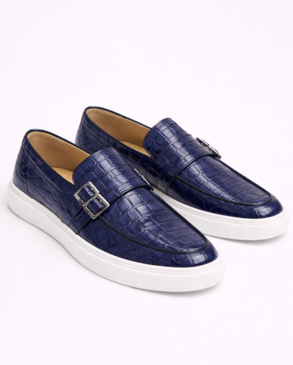 Mocassins femme style slip-on effet texturé avec double boucle décorative et semelle épaisse contrastée