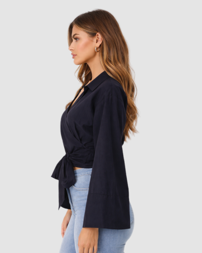 Blouse cache-cœur femme à nouer coupe courte avec manches longues évasées