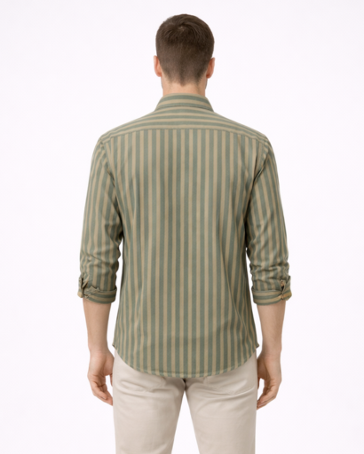 Chemise homme à rayures – manches longues et poches poitrine