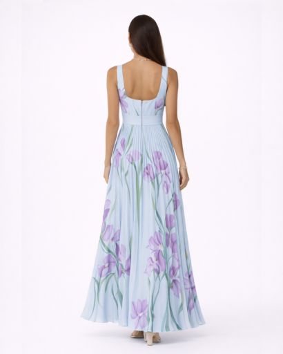 Robe longue fleurie plissée à bretelles larges