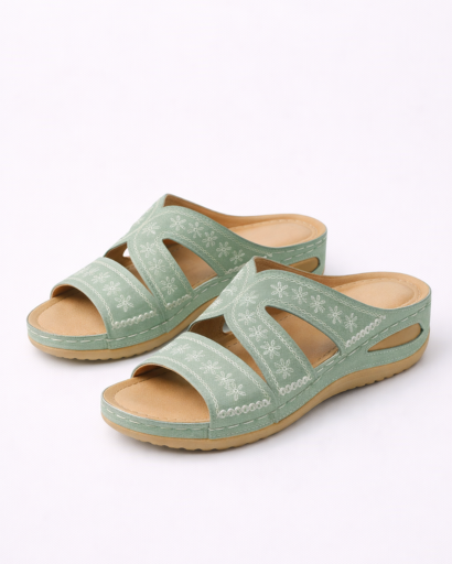 Mules femme ajourées à brides croisées