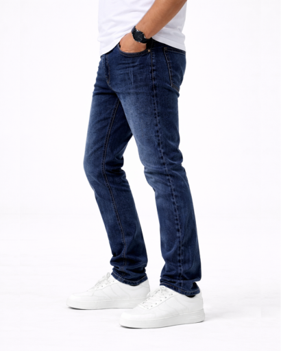 Jean homme coupe droite – 5 poches et délavage contrasté