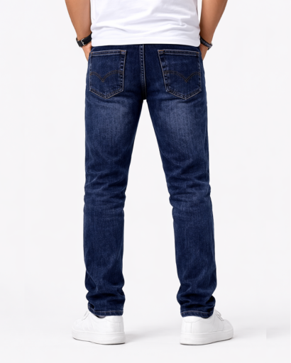 Jean homme coupe droite – 5 poches et délavage contrasté