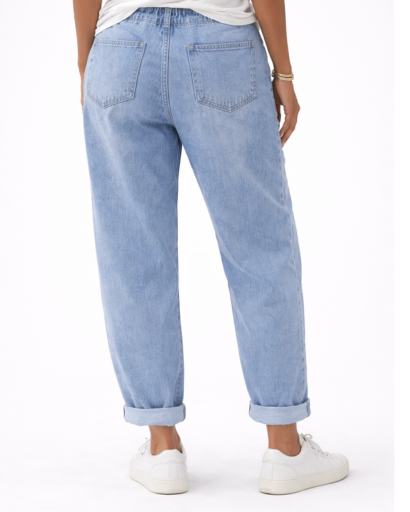 Jean femme coupe droite taille élastique effet usé