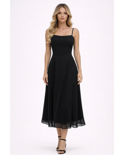 Robe midi évasée à bretelles fines et encolure carrée