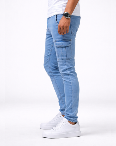 Jean cargo homme slim avec poches latérales et coupe ajustée
