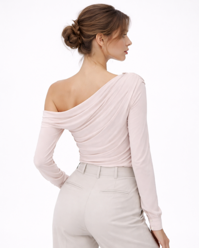 Top asymétrique femme drapé une épaule avec détail fleur